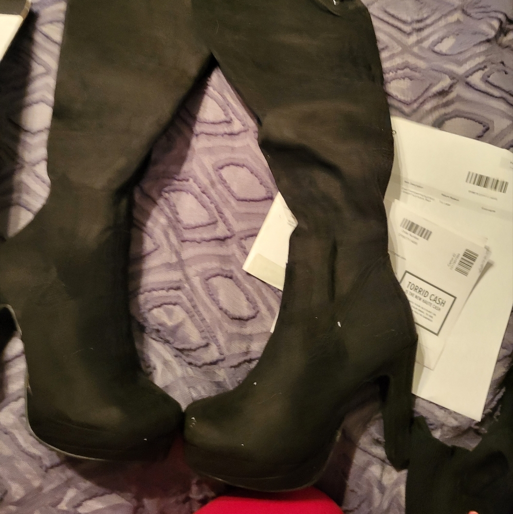 TORRID: WIDE CALF THIGH HIGH BOOTS